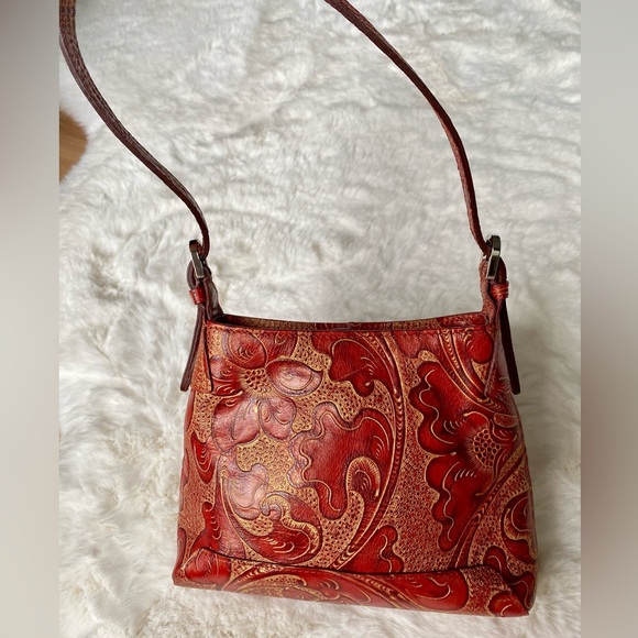 Like New Beautiful Vintage Wilson’s rare embossed Italian Leather 4 pc set. - Picture 6 of 14